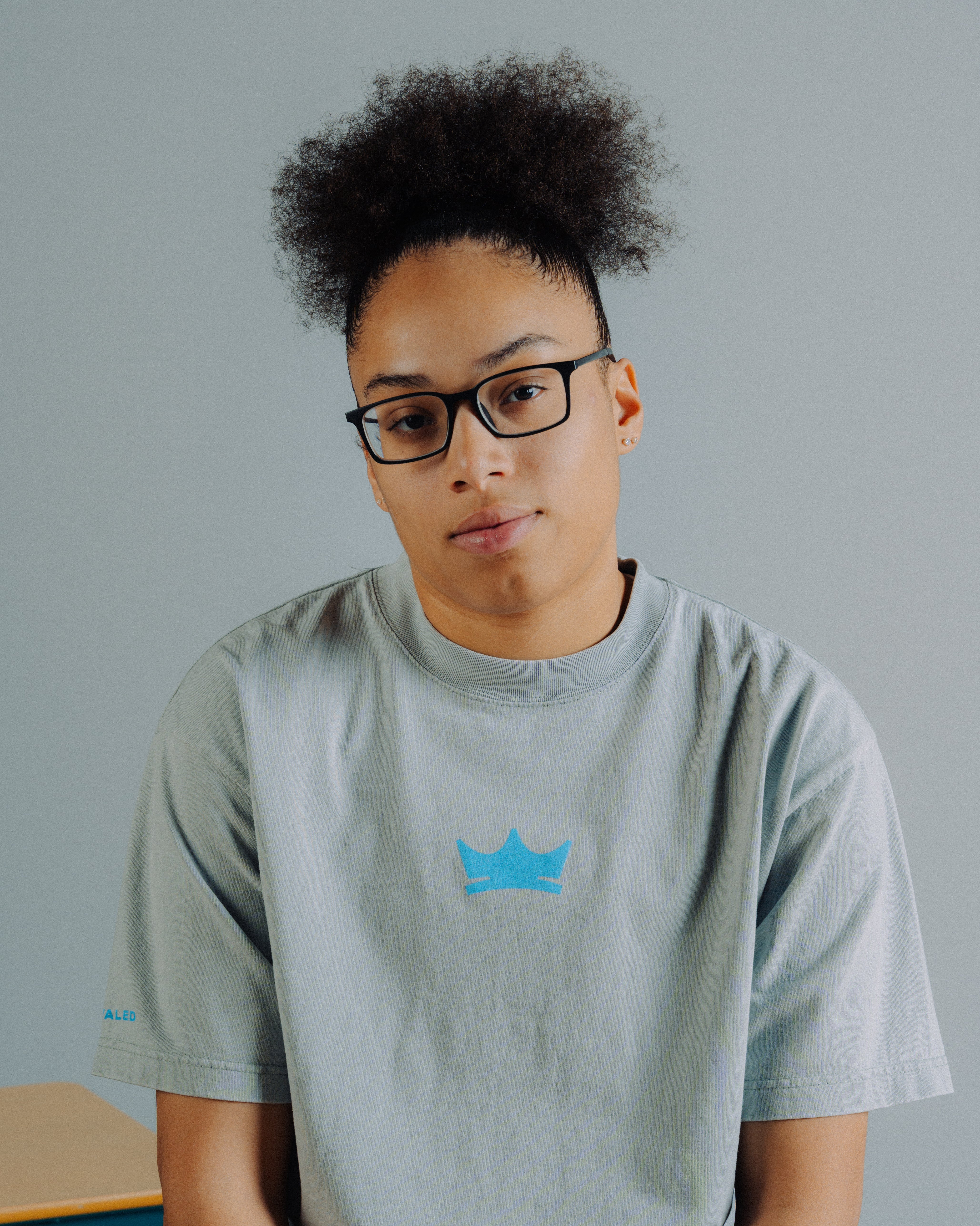 Crown Tee - Vintage Gray